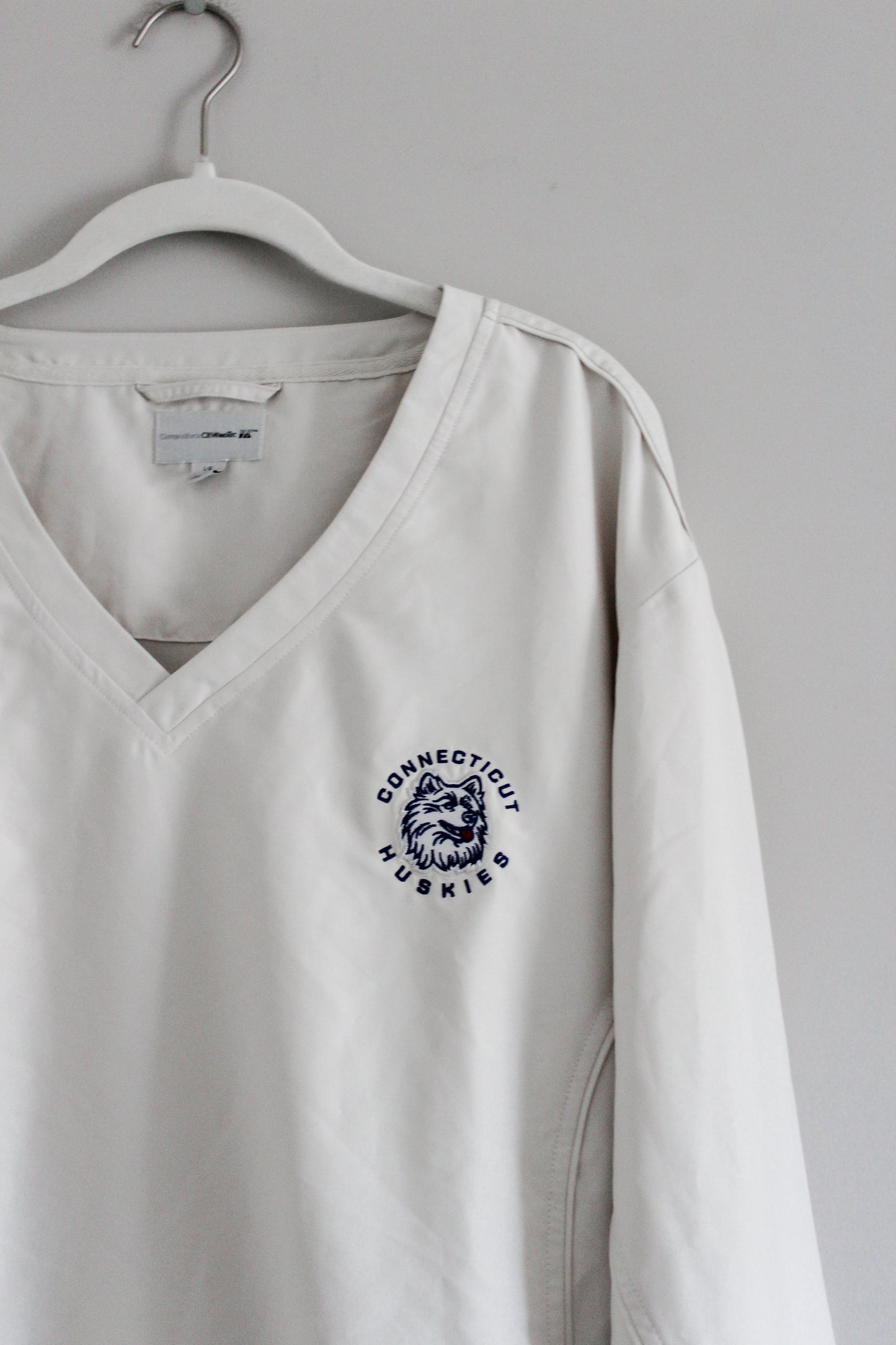 Vintage UConn Windbreaker (L)