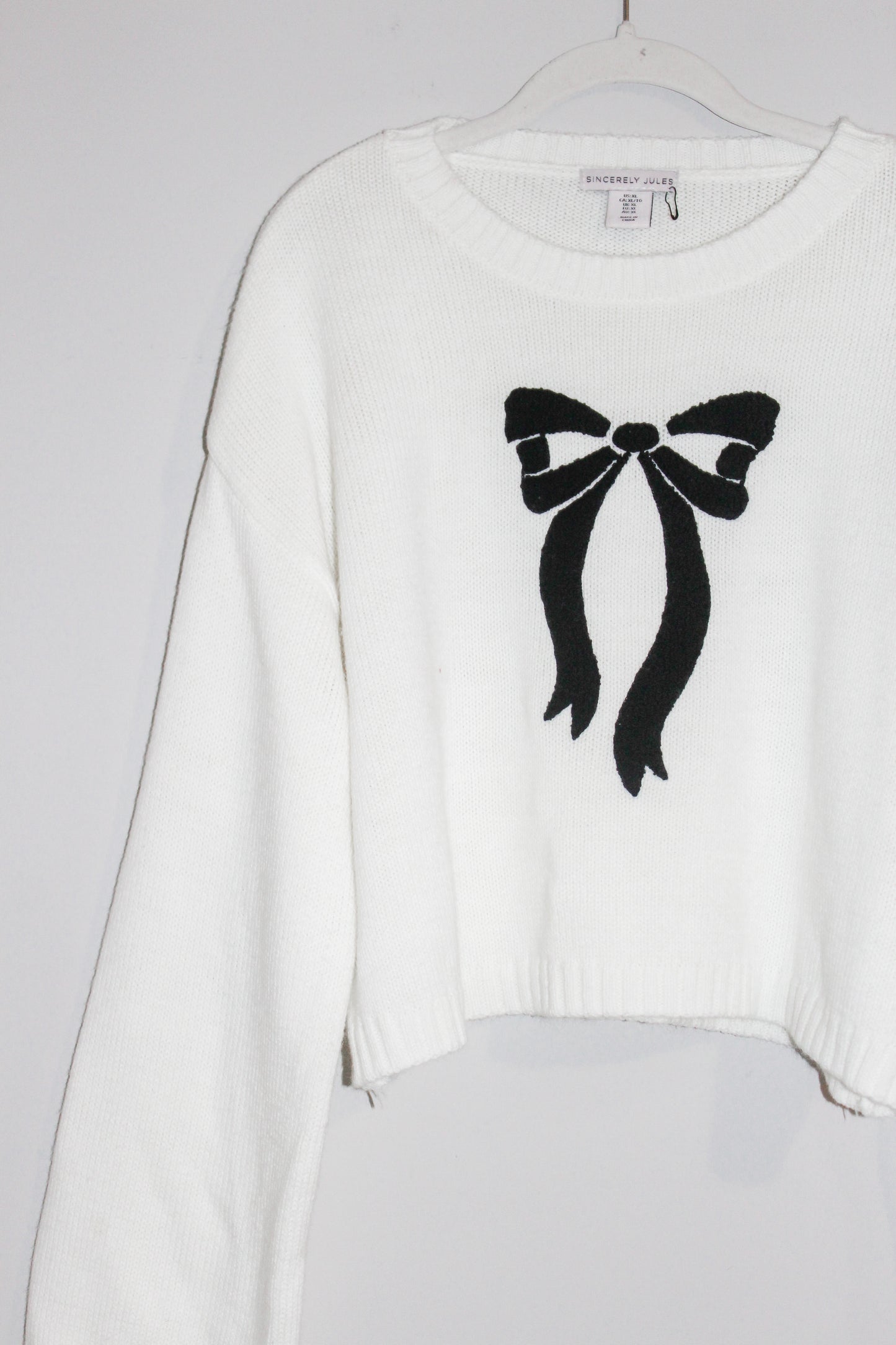 Classic Bow Sweater (XL)