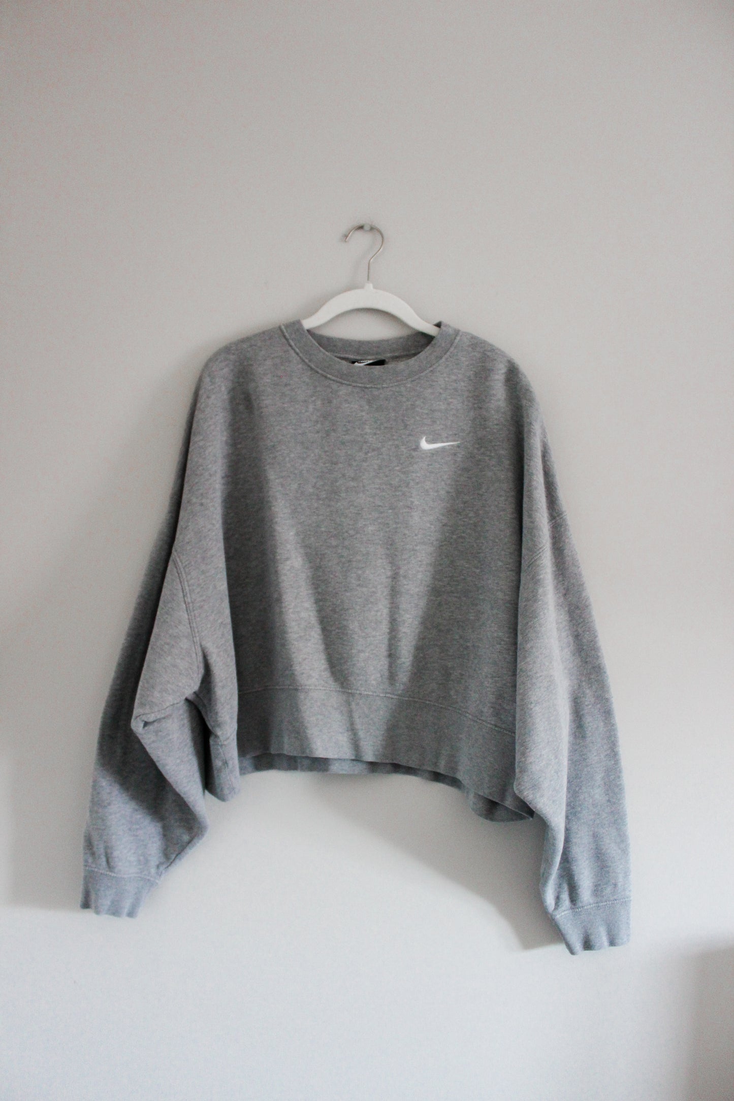 Gray Semi-Crop Nike Crewneck (S)