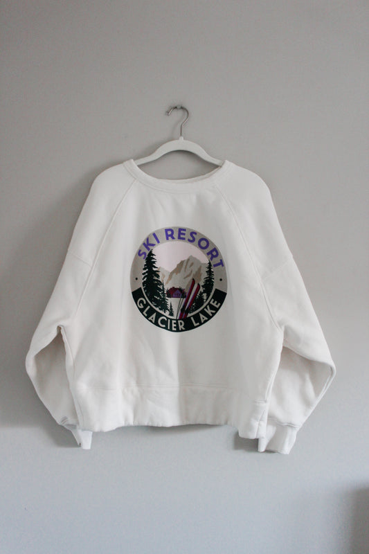 Ski Resort Glacier Lake Crewneck (M)
