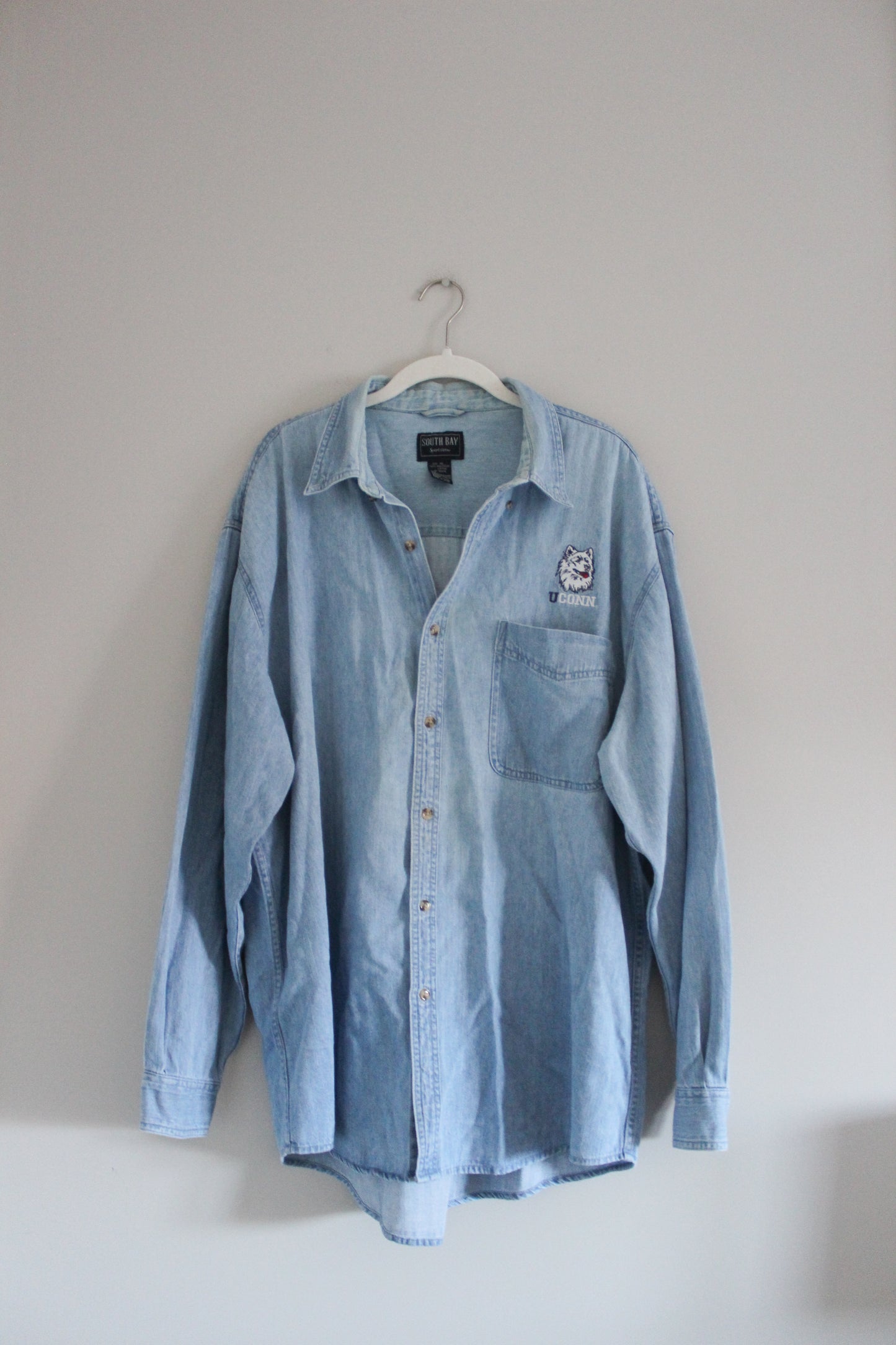 Vintage UConn Denim Botton Down (XL)