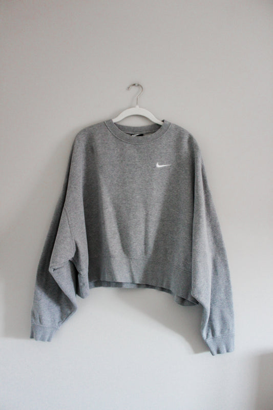 Gray Semi-Crop Nike Crewneck (S)