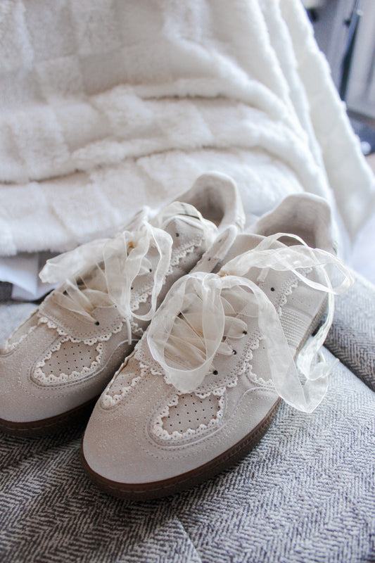 The CUTEST sneakers (8.5)