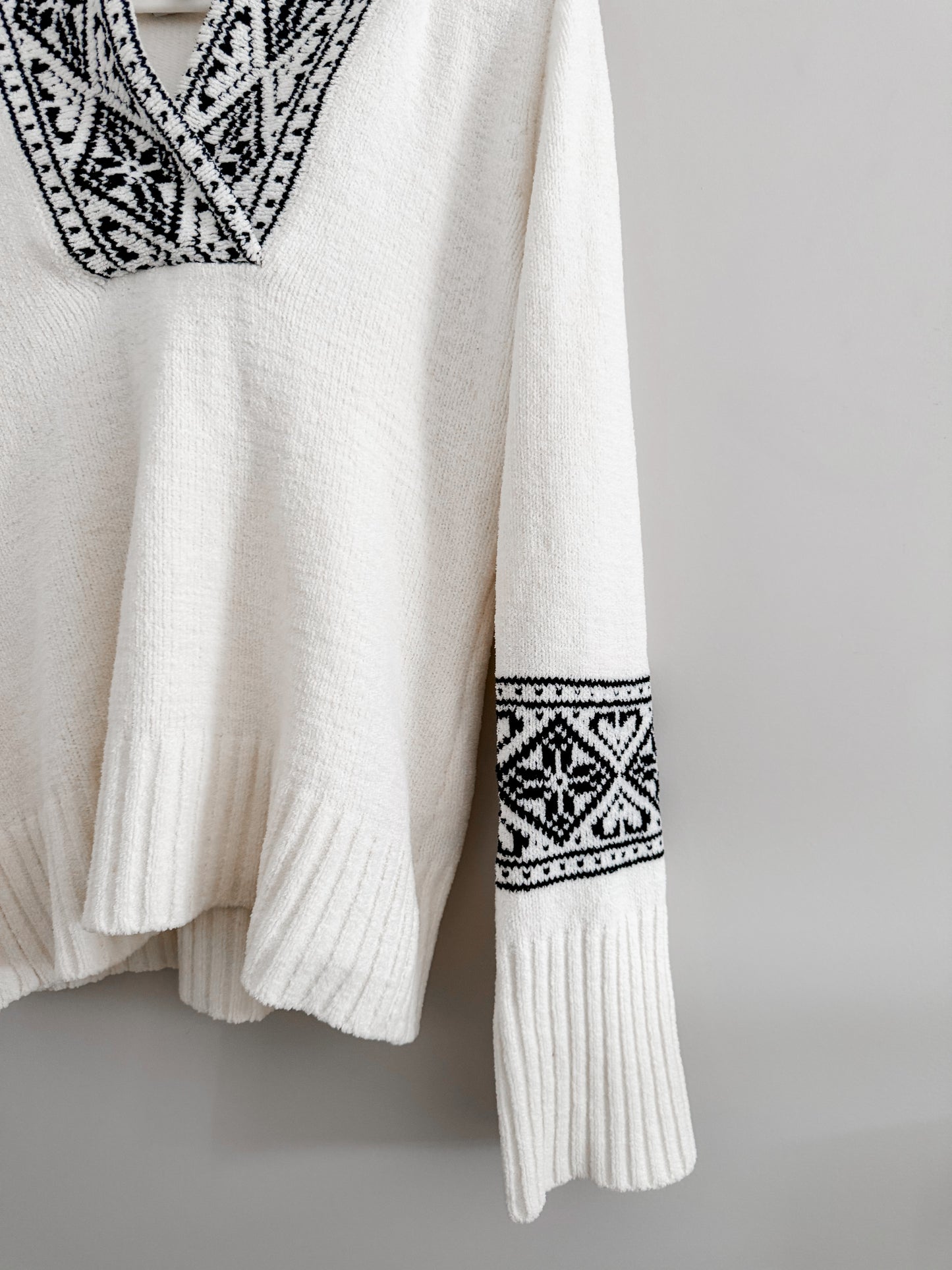 Chenille Winter Hooded Sweater (S)