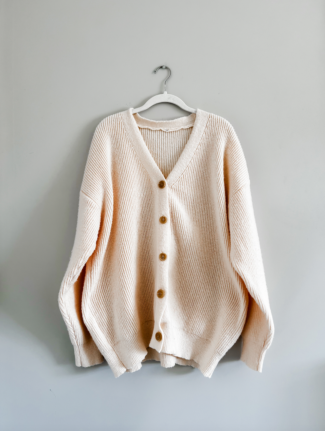 Peachy Cream Chunky Cardigan Sweater (M/L)