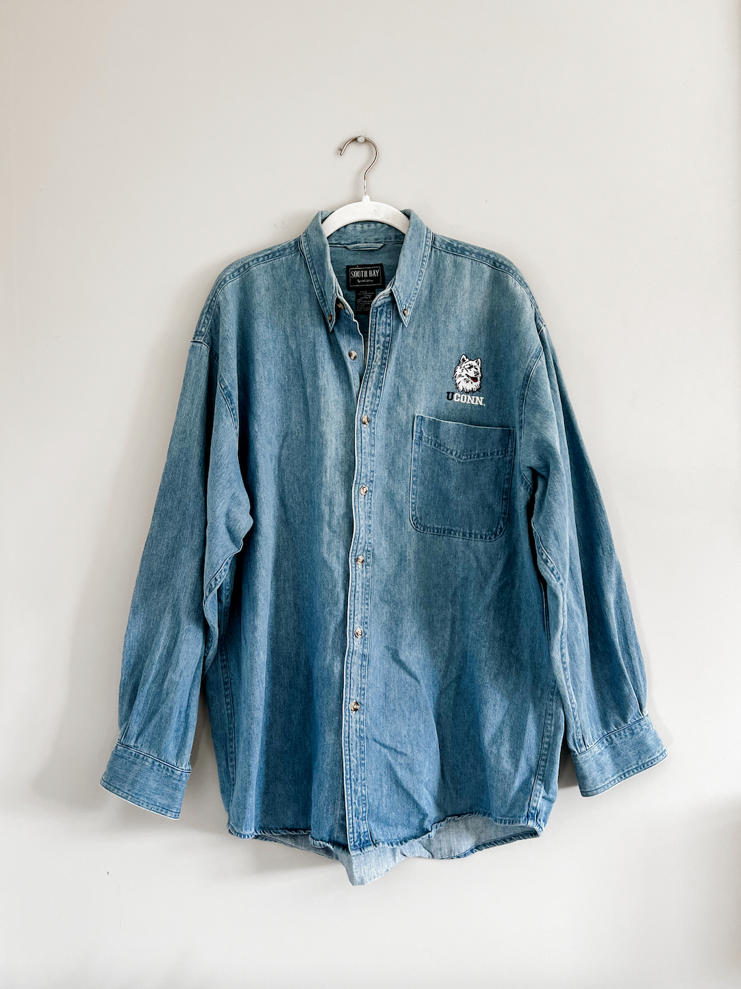 Vintage UConn Huskies Denim Shirt (L)