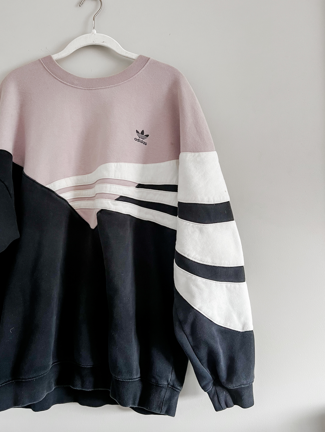 Adidas Originals Lilac Crewneck (XL)