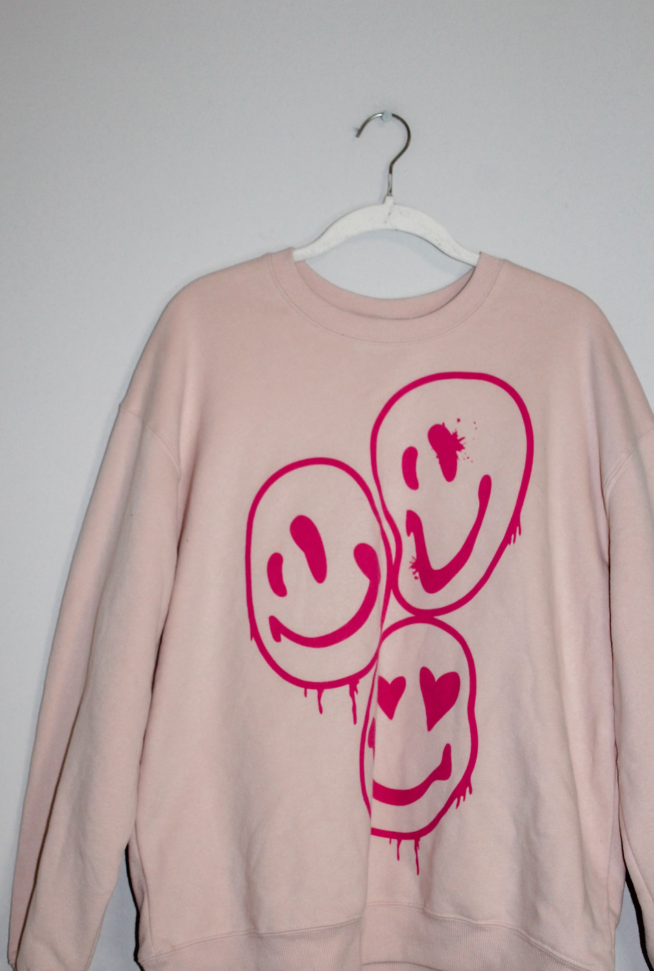 Pink Smiley Crewneck (M)