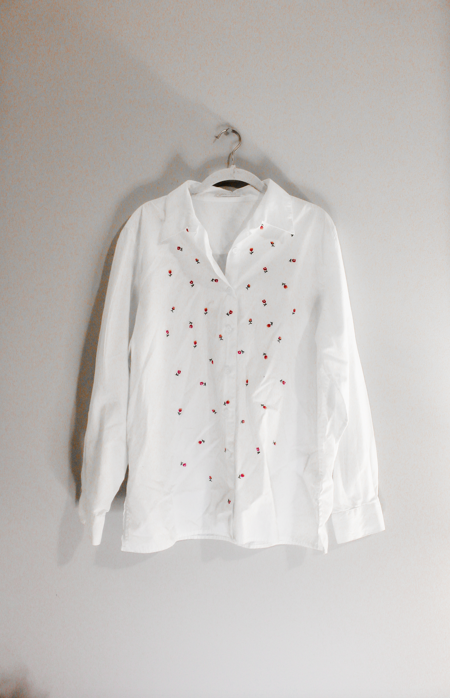 White Floral Fitted Shirt (L)