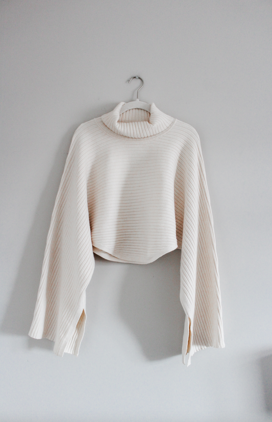 Free People Cropped Cream Sweater (XL)