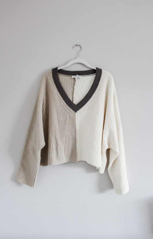 Two Toned V-Neck Sweater (L)